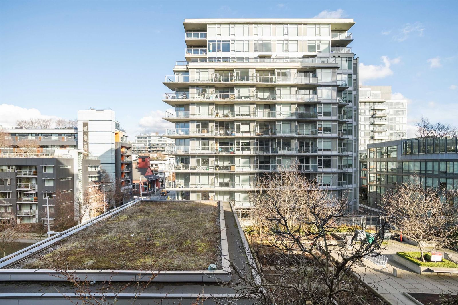 Listing Image 10
