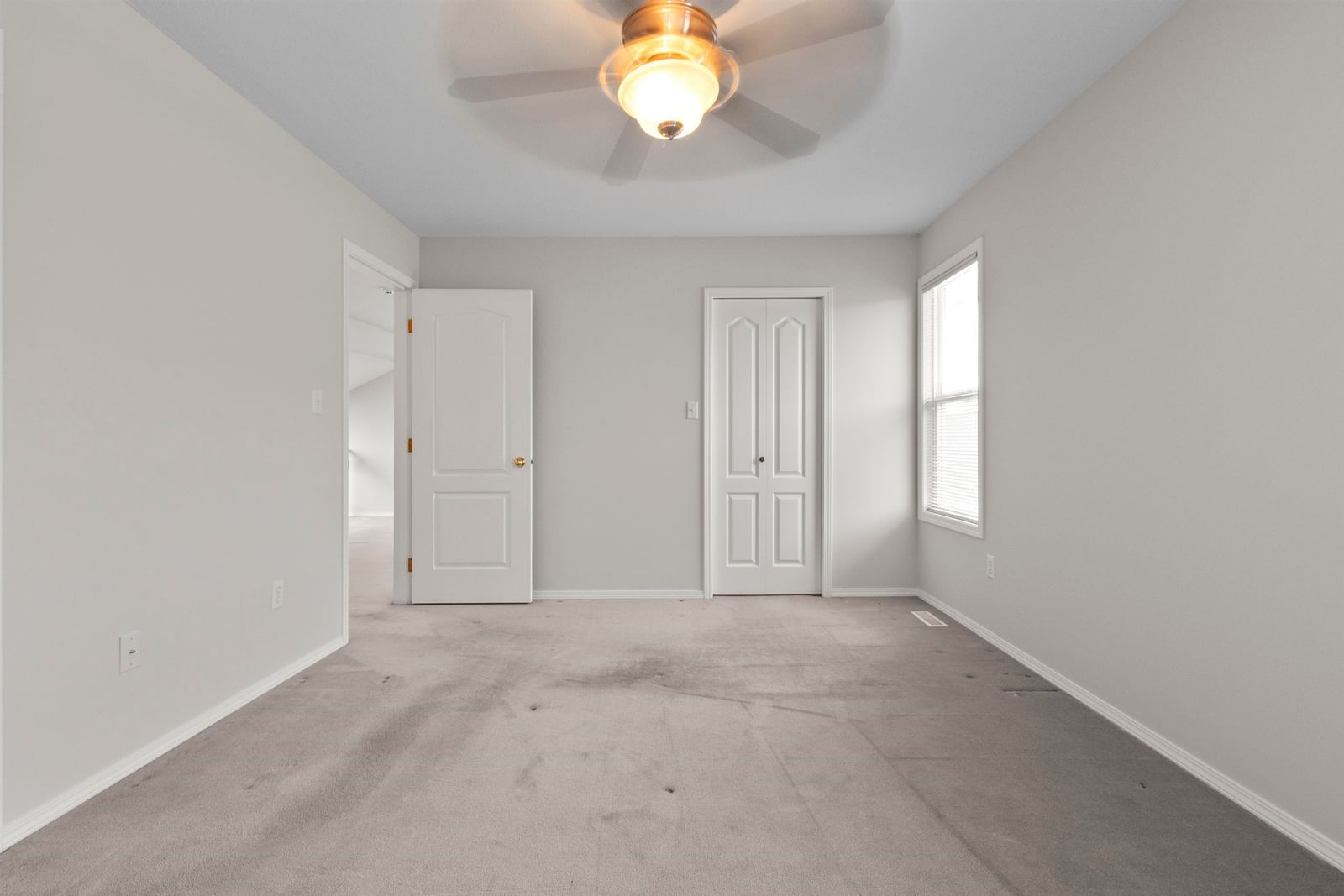 Listing Image 30
