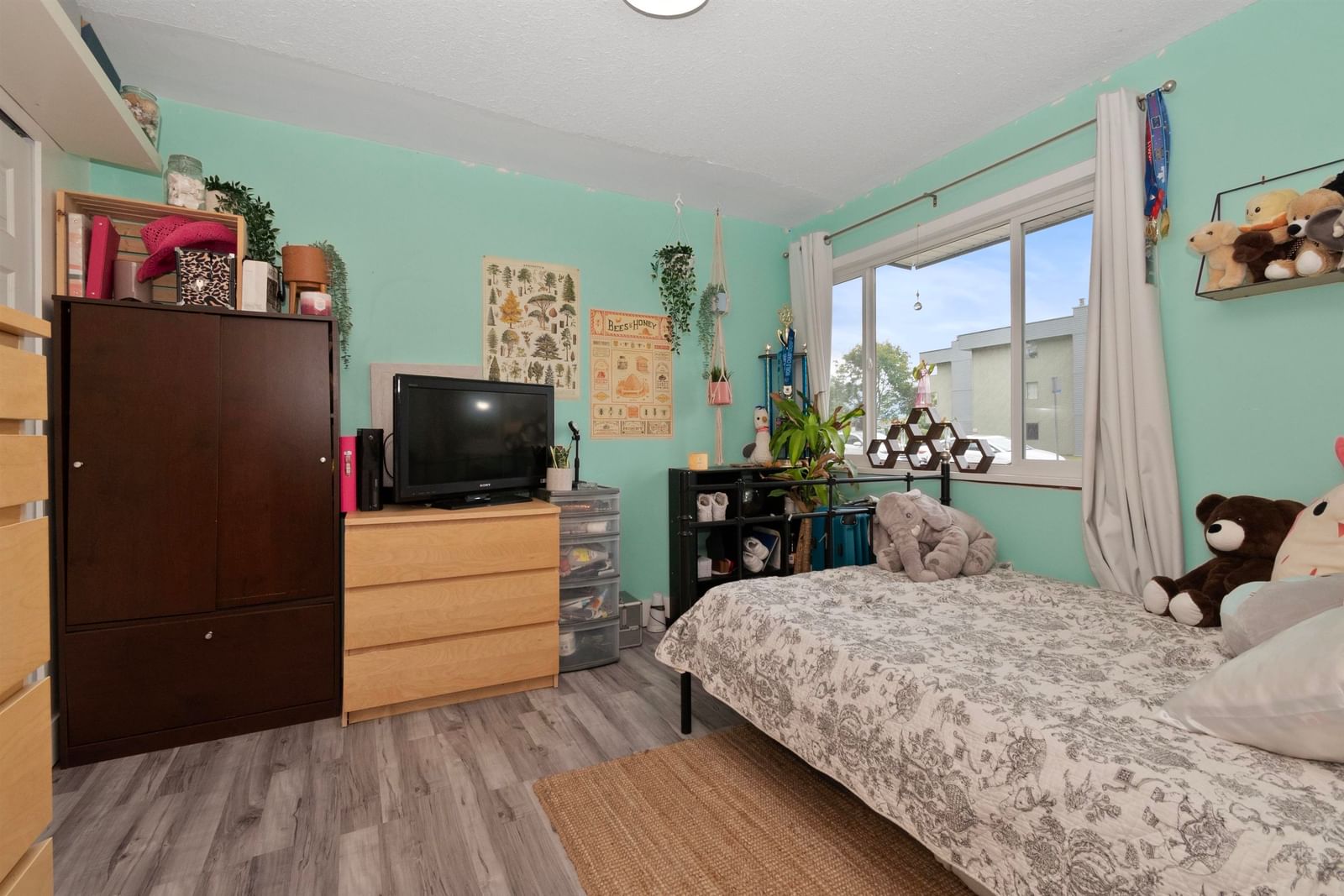 Listing Image 21