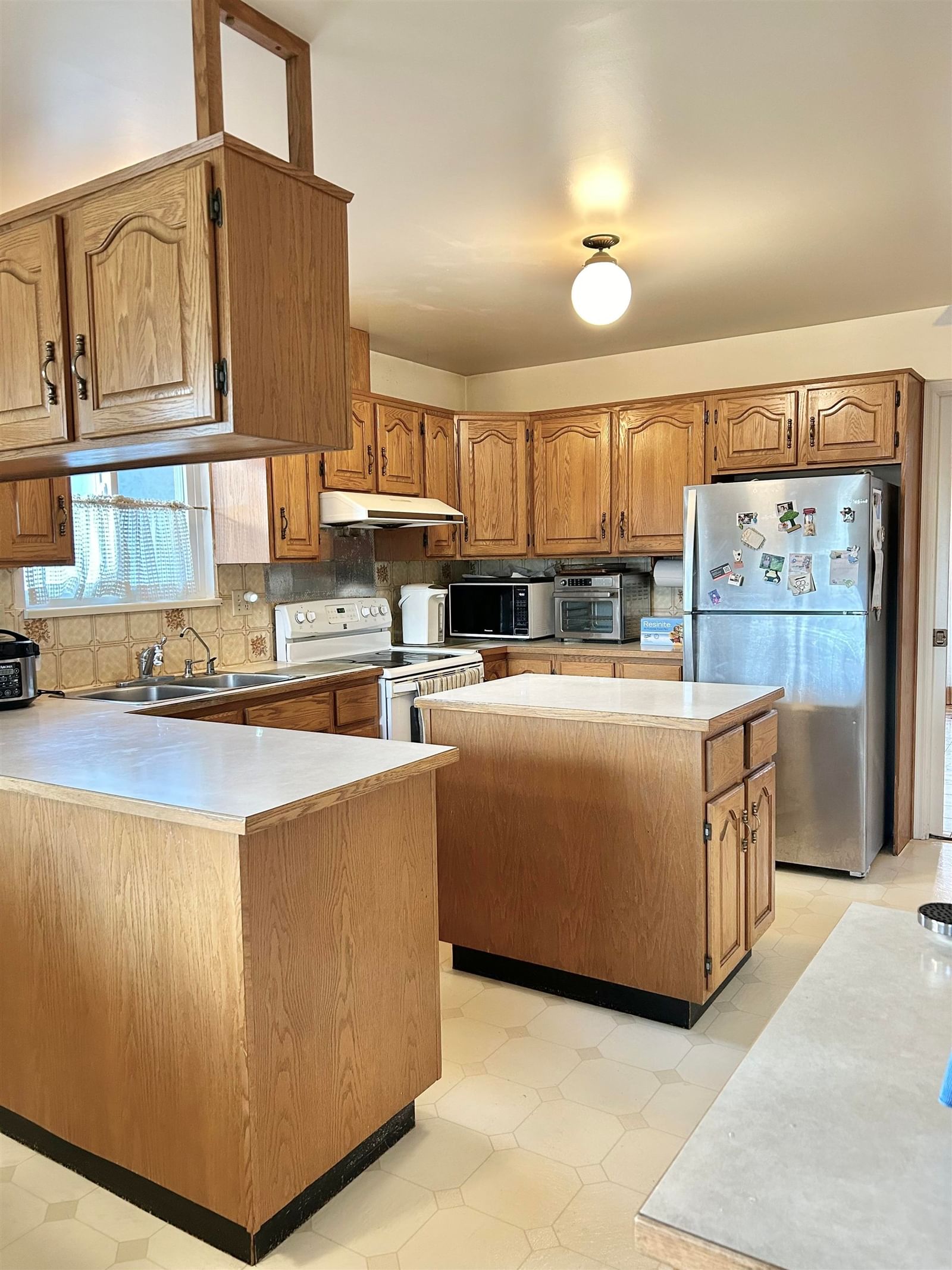 Listing Image 11