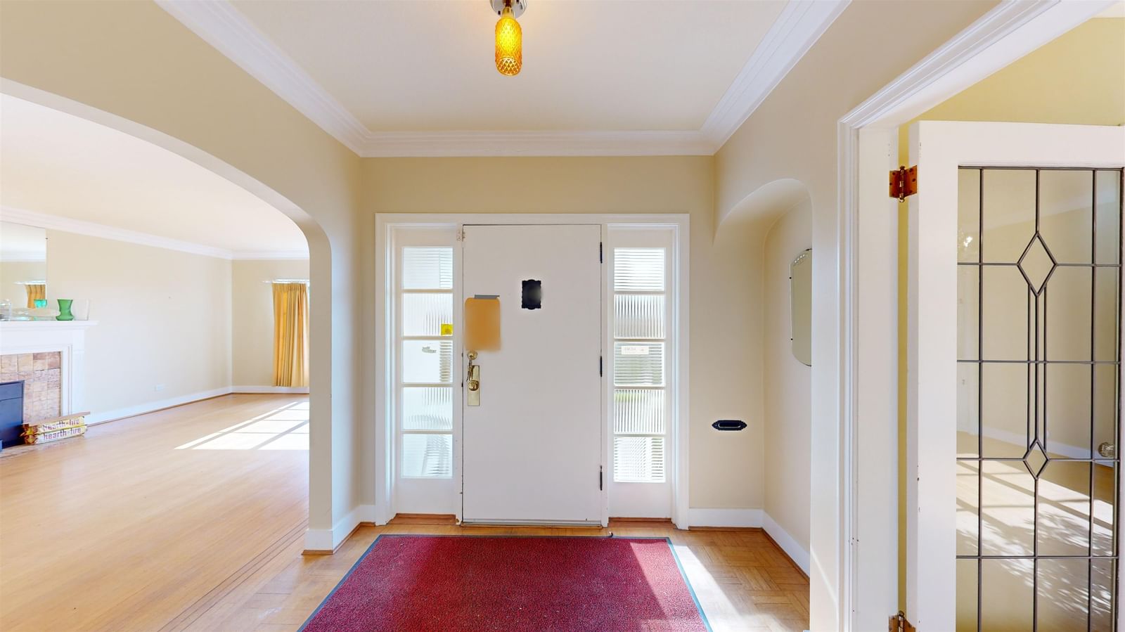 Listing Image 8