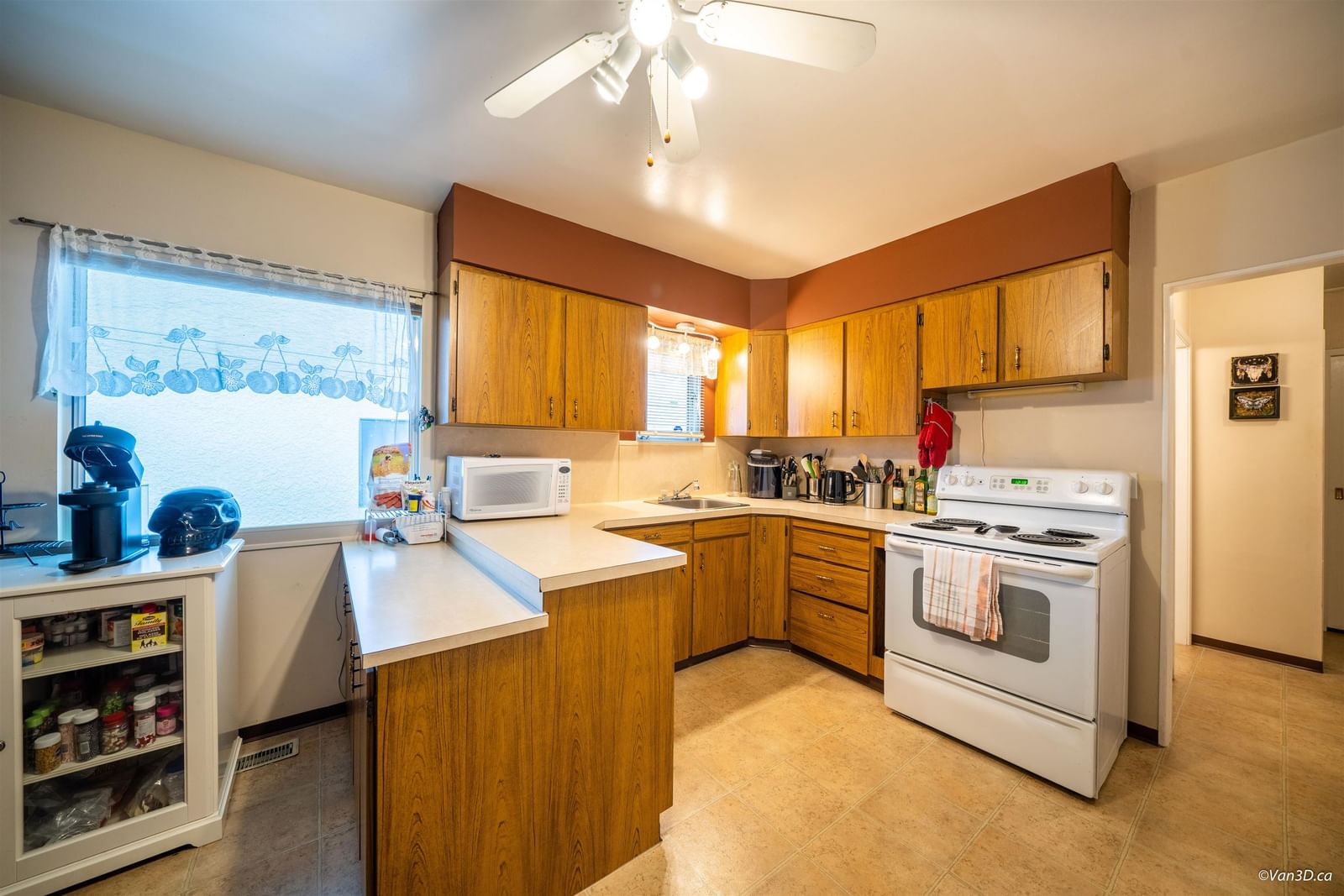 Listing Image 12