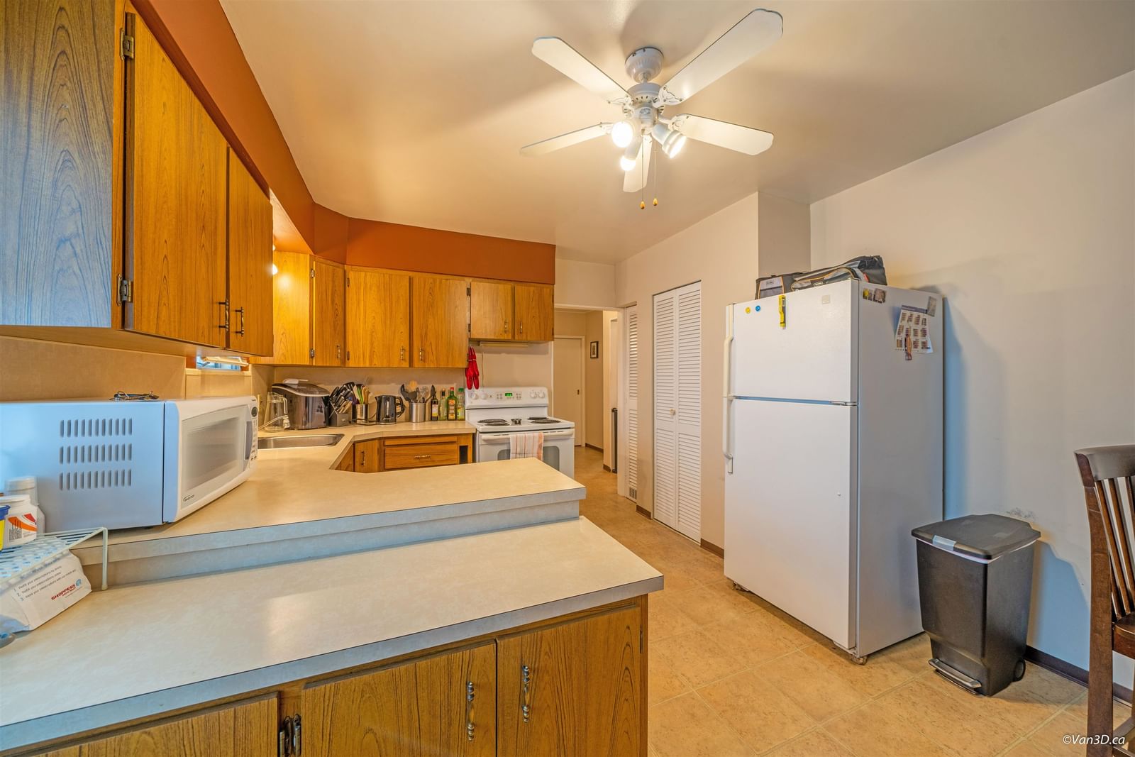 Listing Image 13