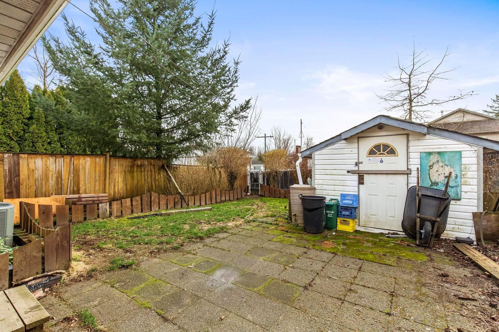 Listing Image 5