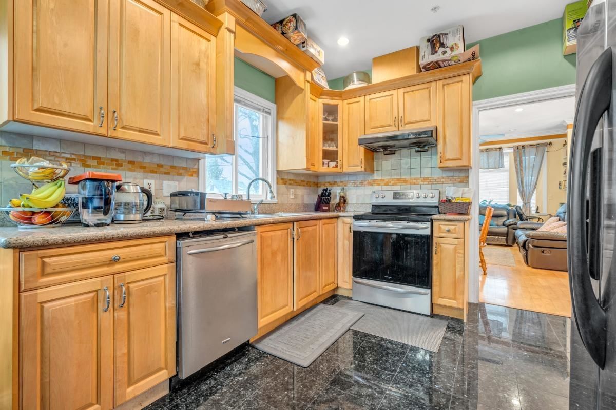 Listing Image 13