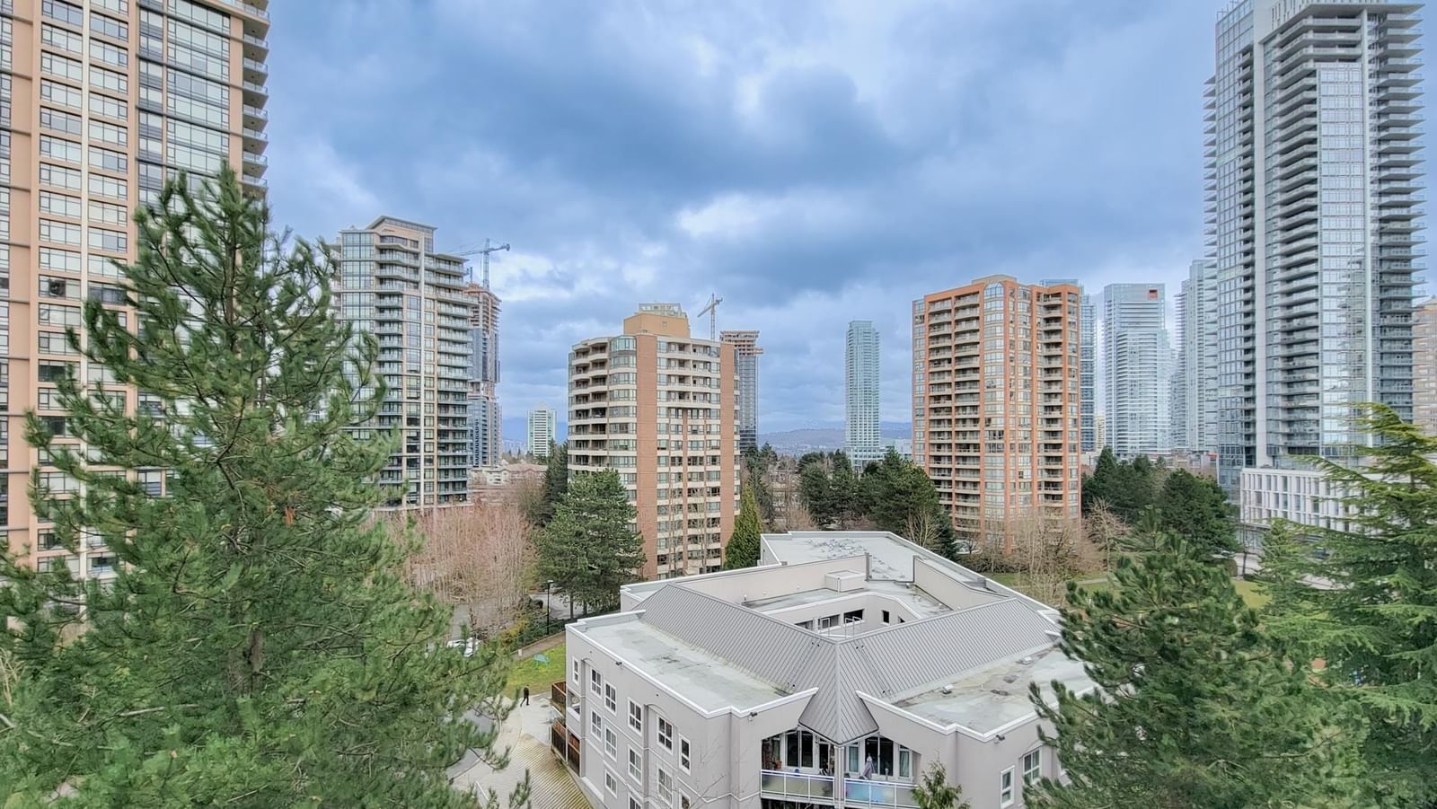 Listing Image 21