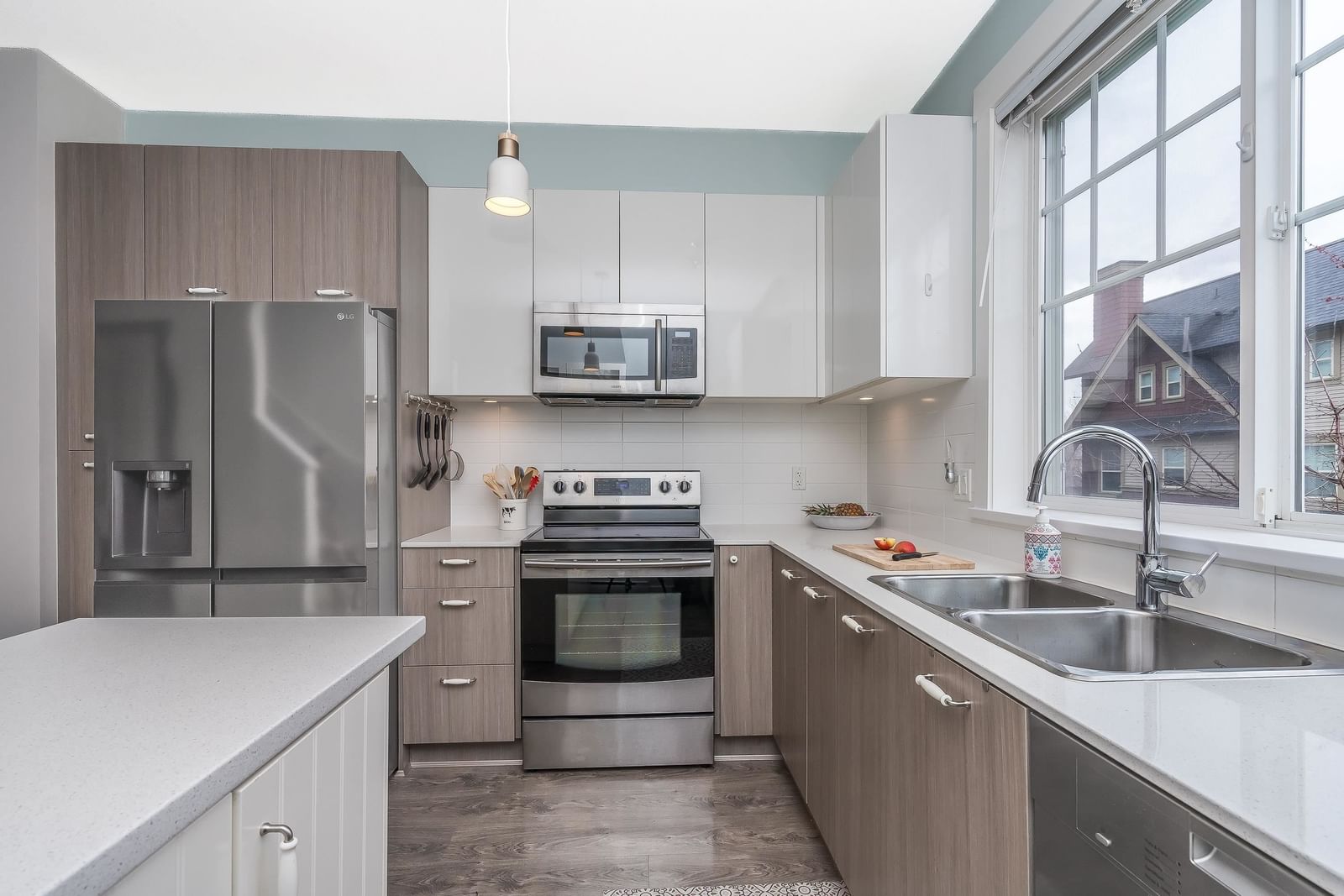 Listing Image 15
