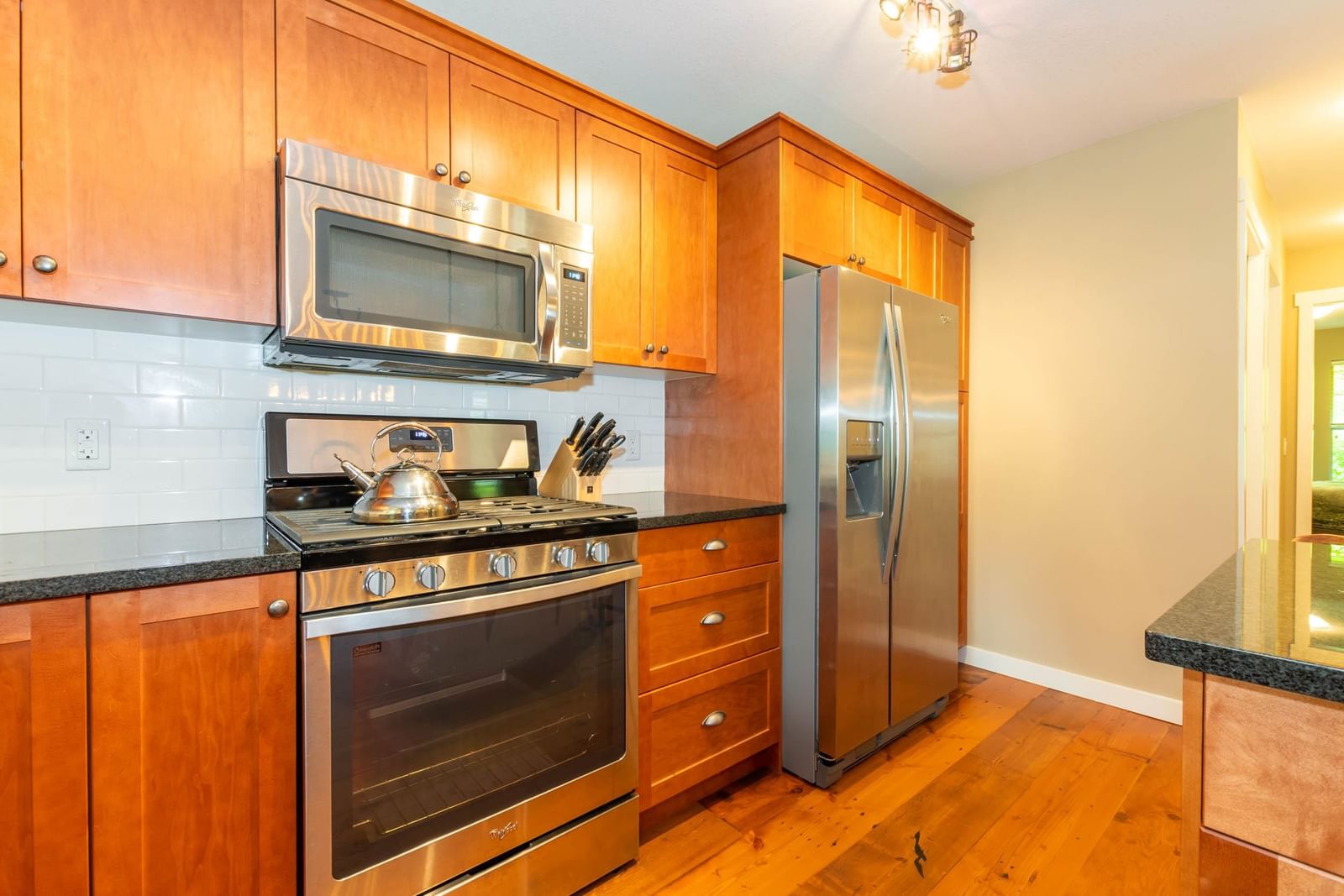 Listing Image 15