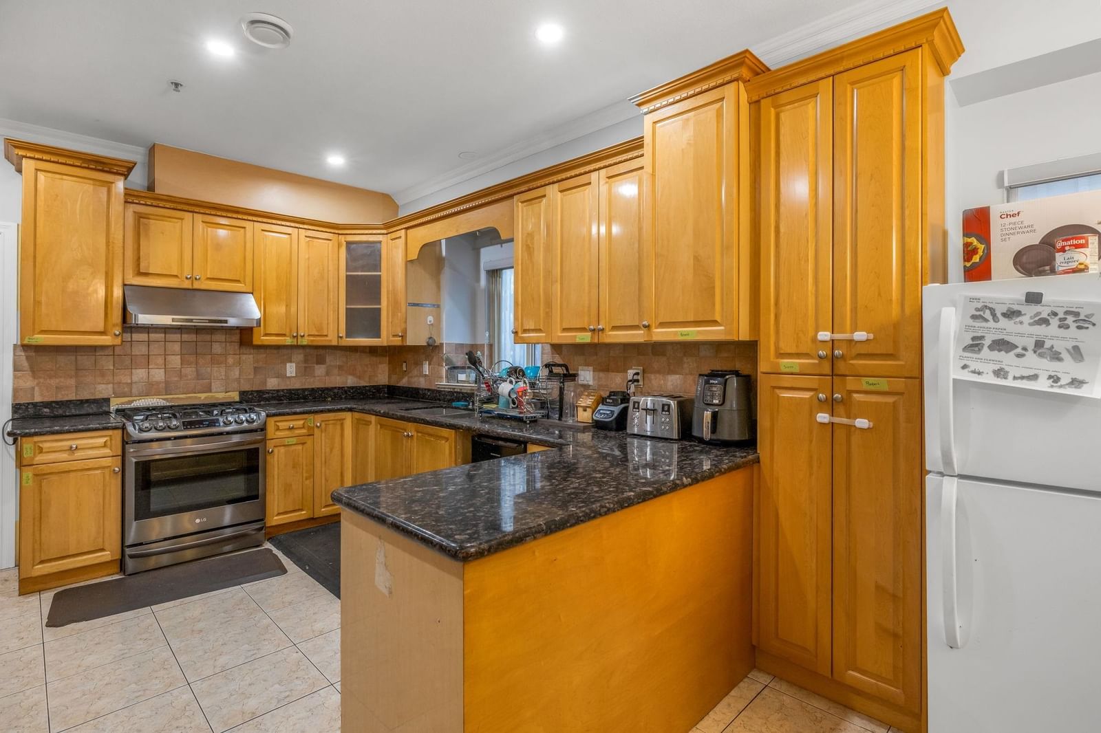 Listing Image 11