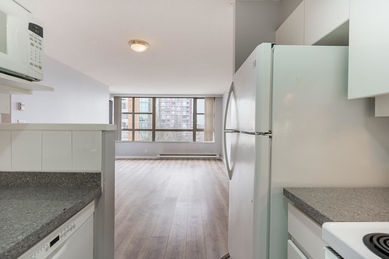 Listing Image 15