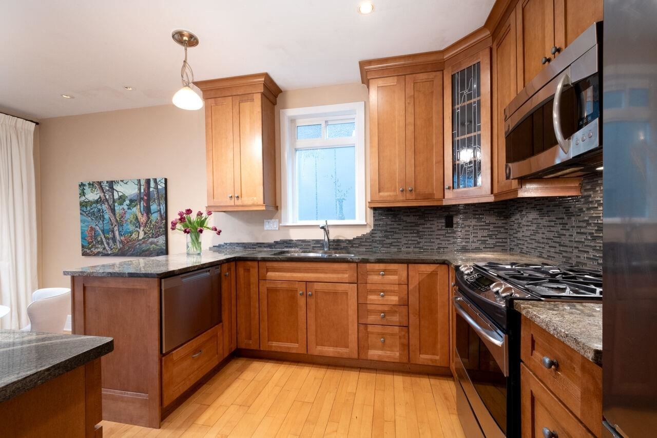 Listing Image 13