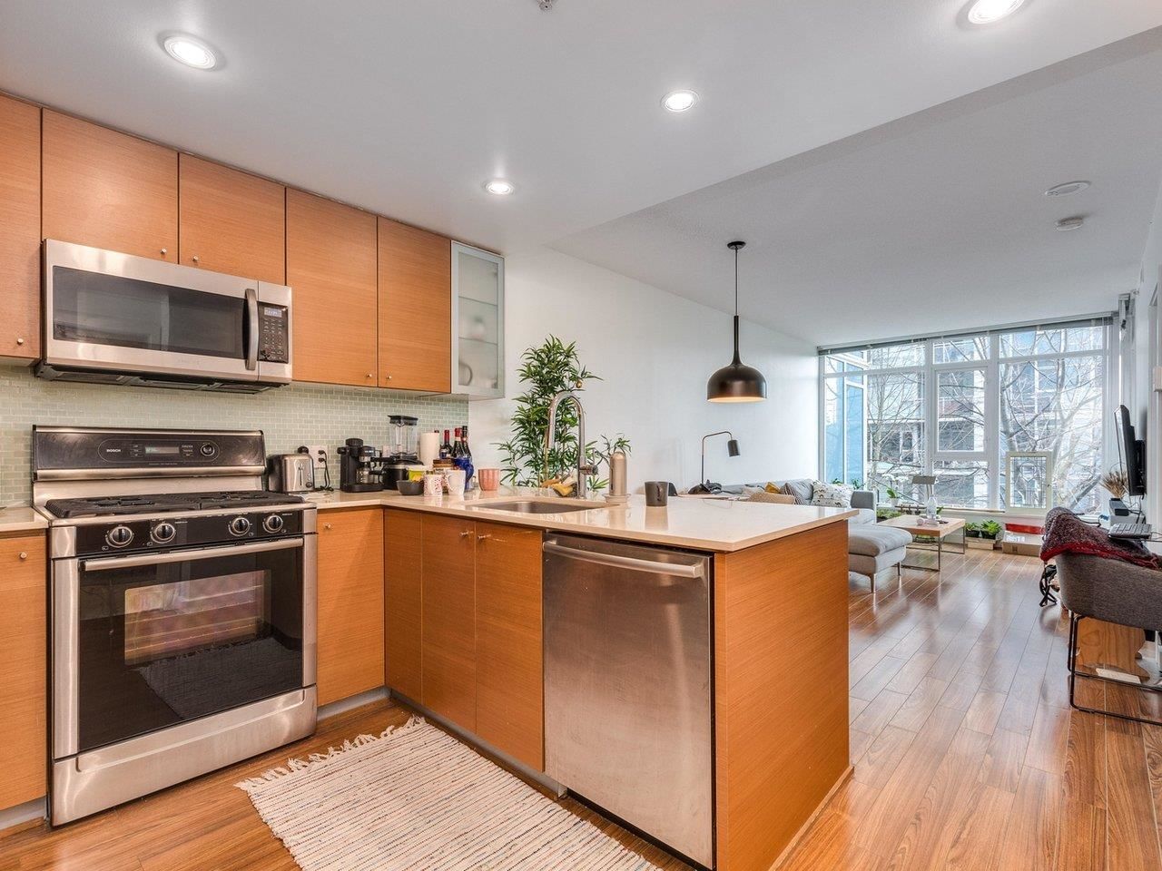 Listing Image 10