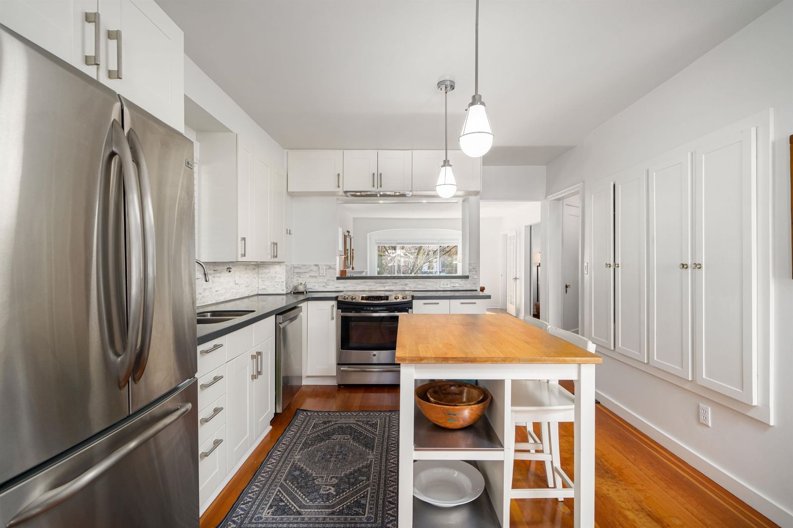 Listing Image 13