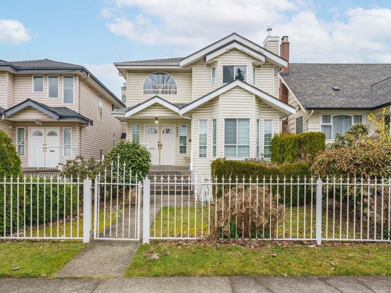 Listing Image 1