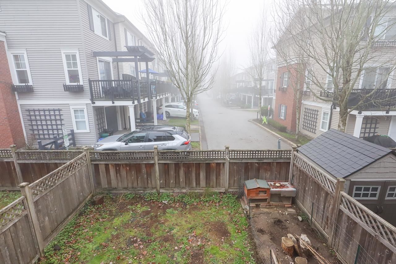 Listing Image 17