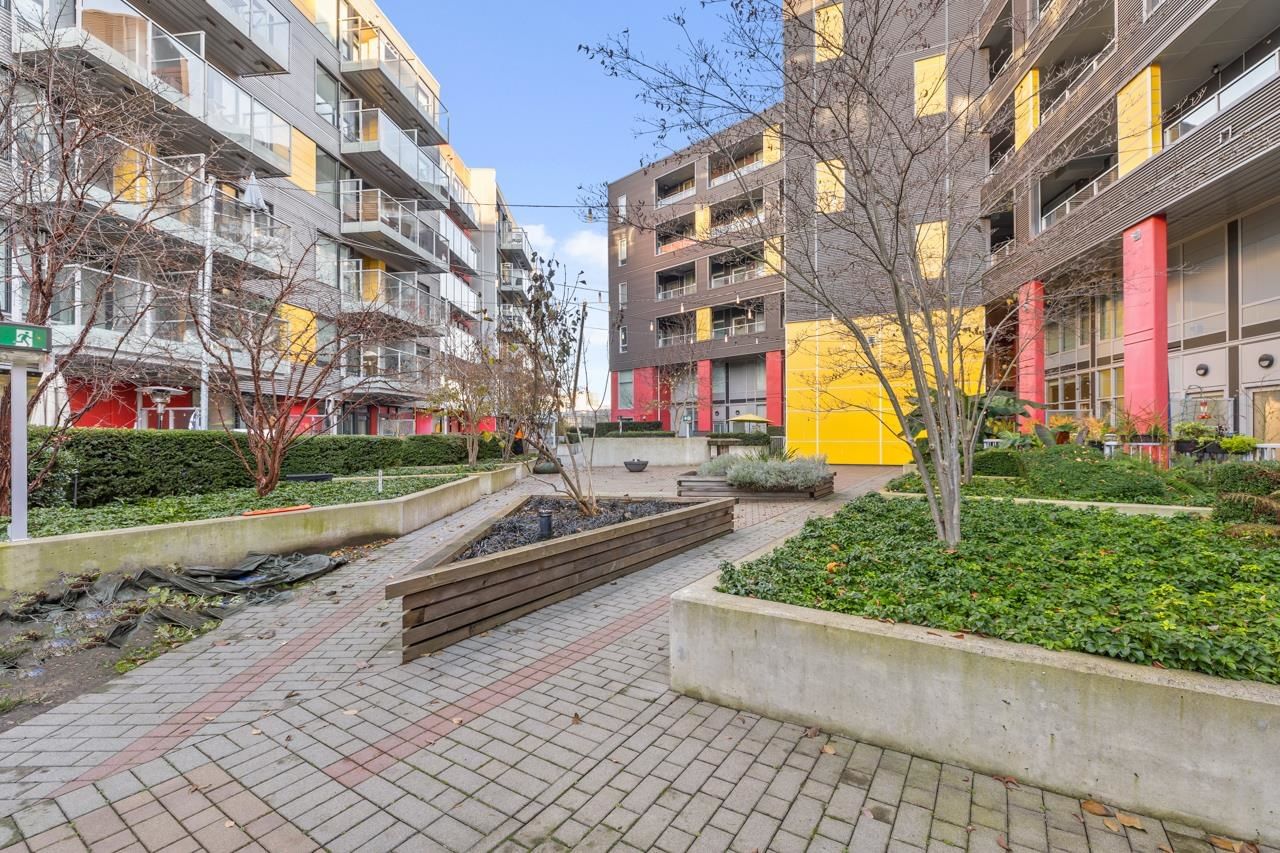 Listing Image 22