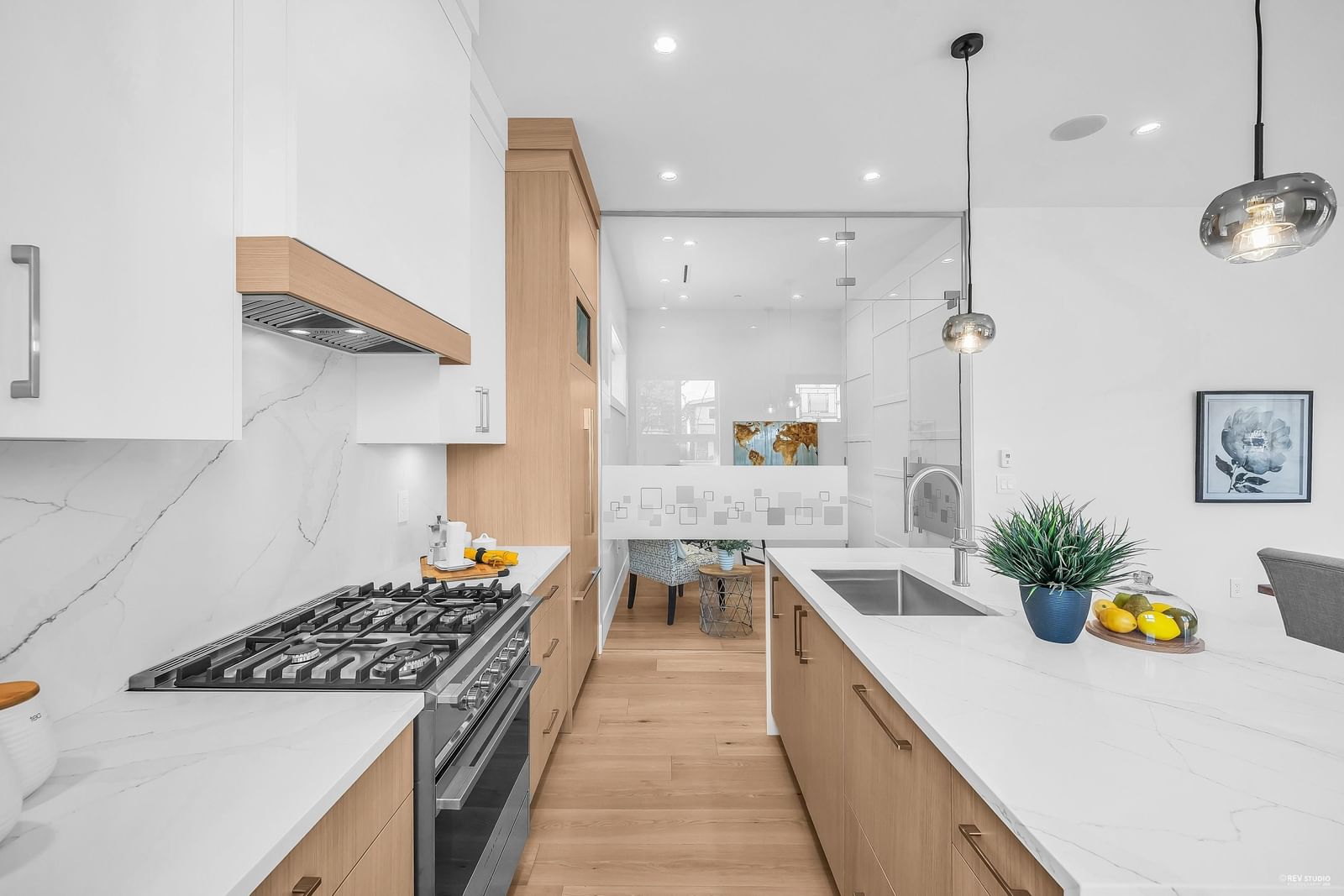 Listing Image 15