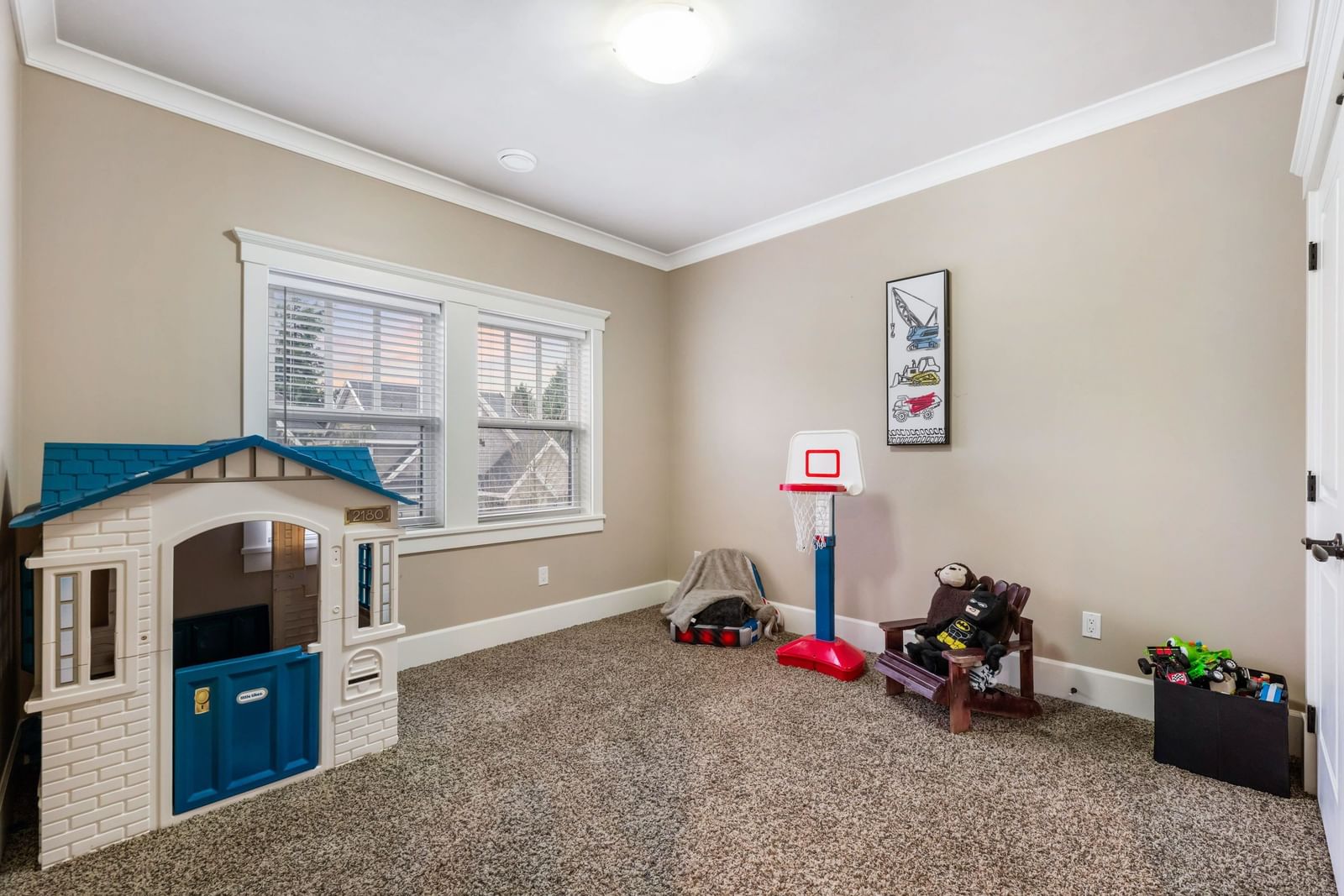Listing Image 14
