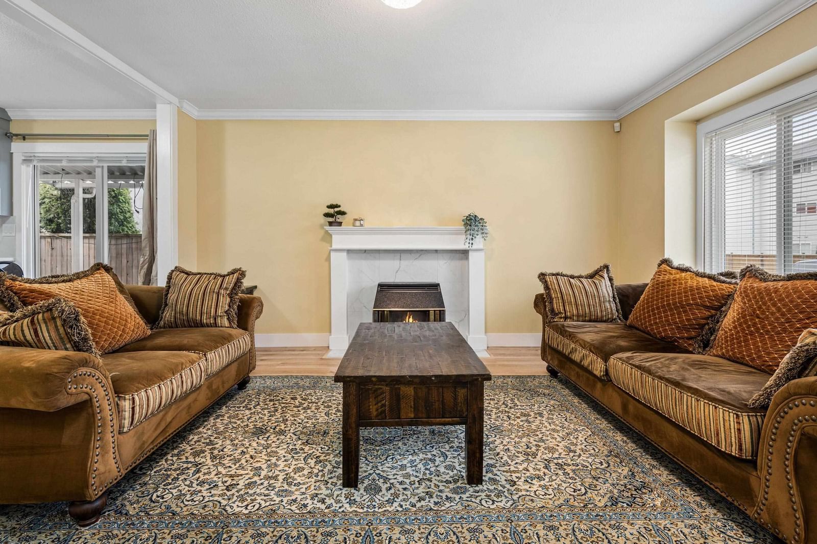 Listing Image 9