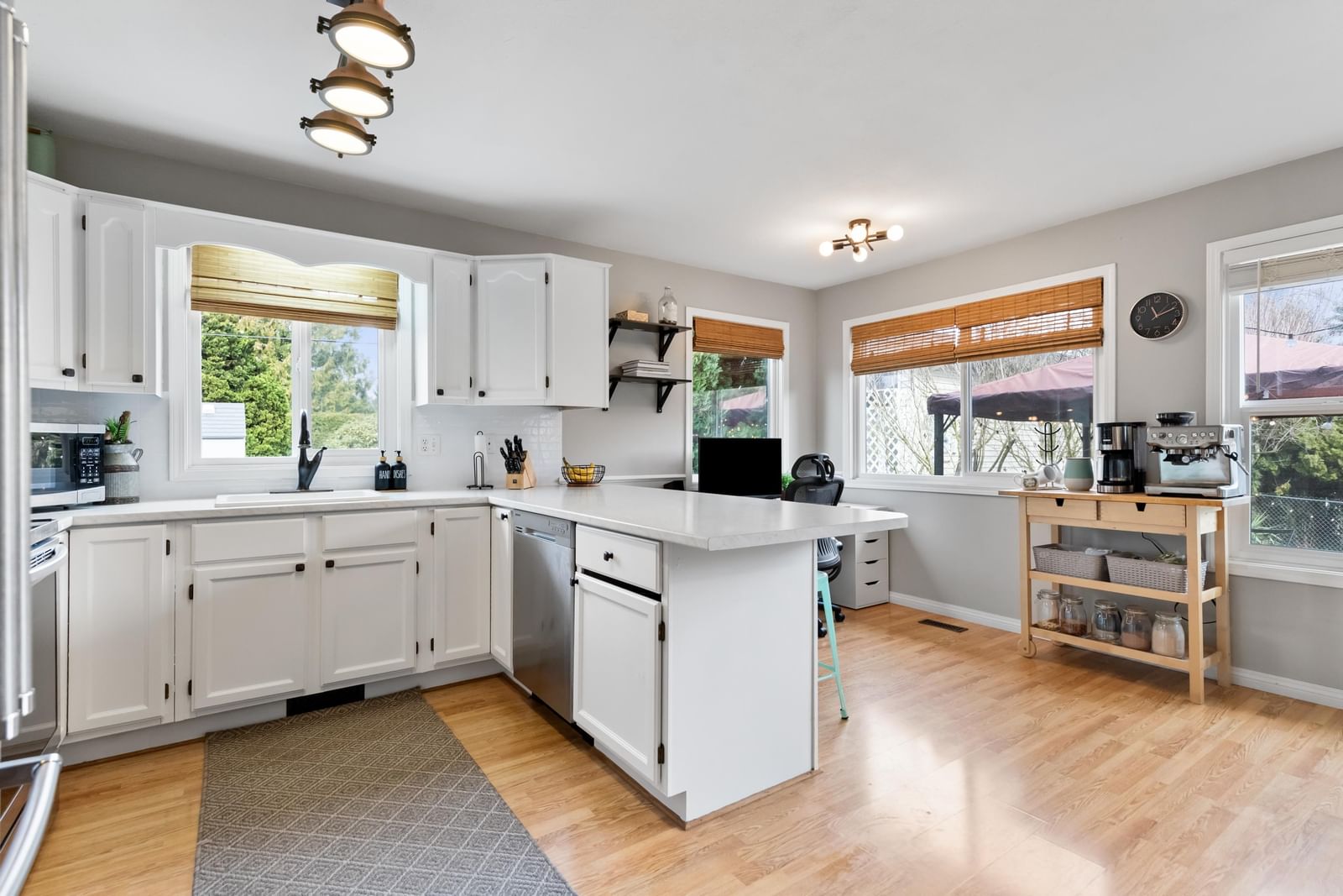 Listing Image 13