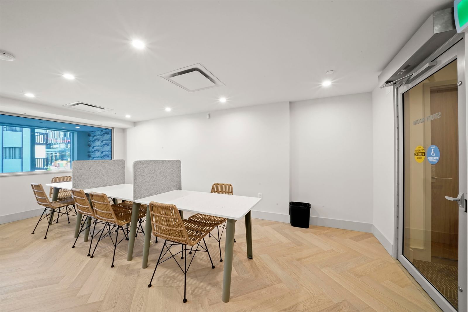 Listing Image 23