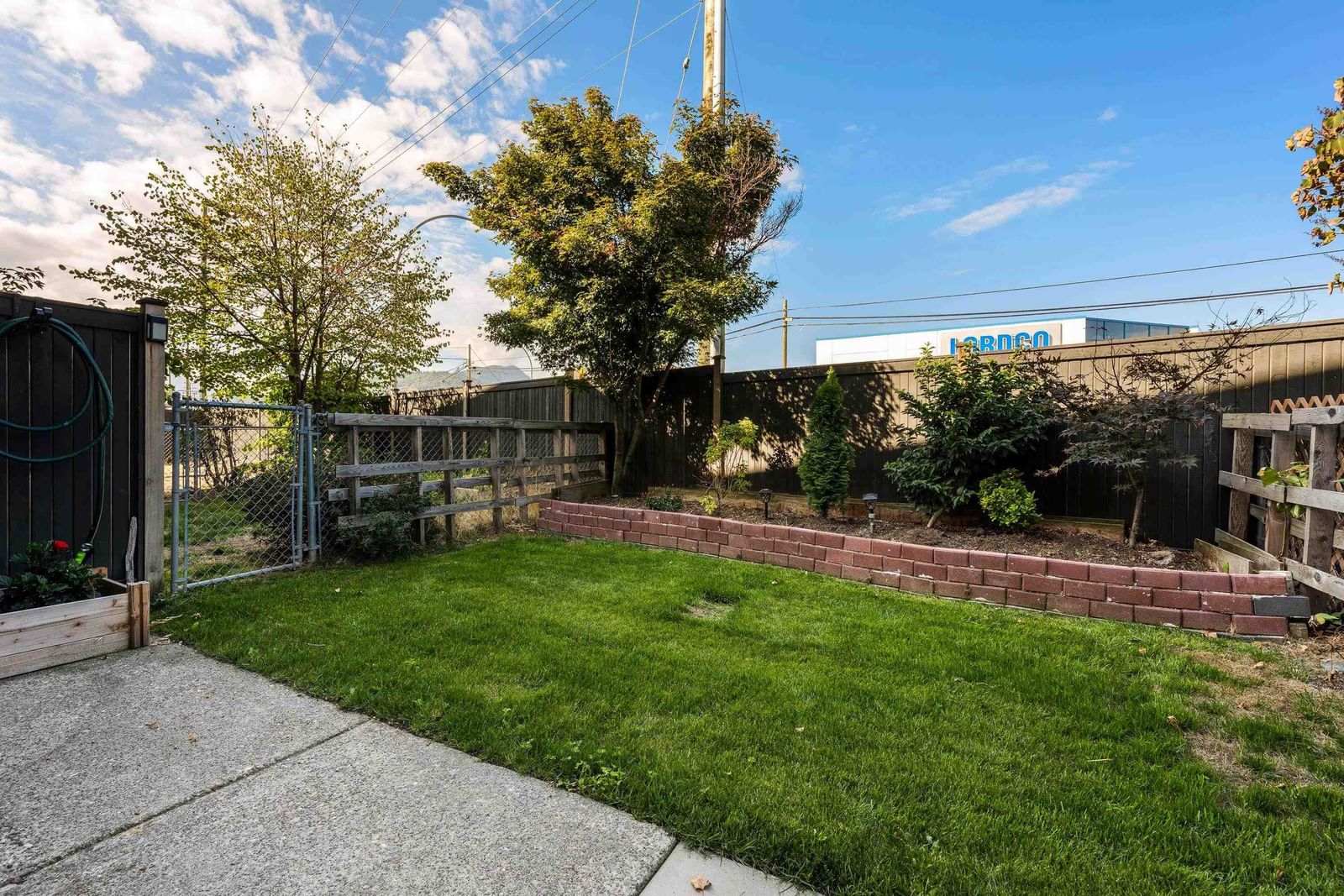 Listing Image 31