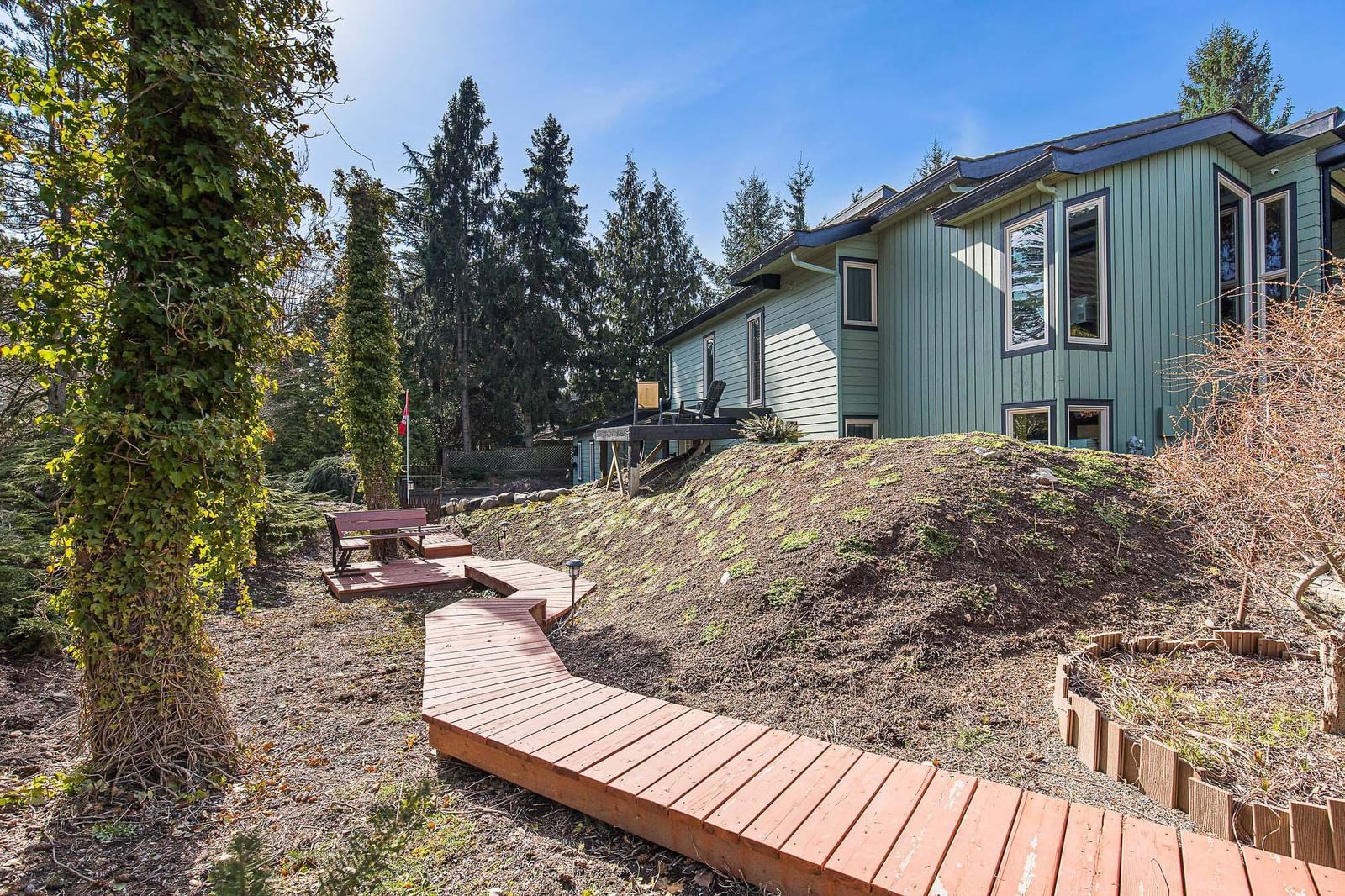 Listing Image 16
