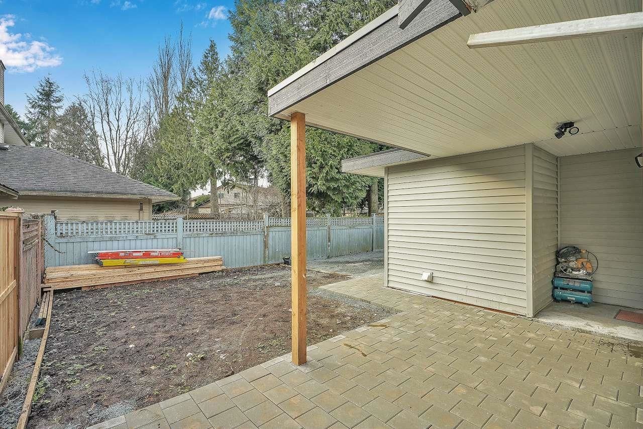 Listing Image 12