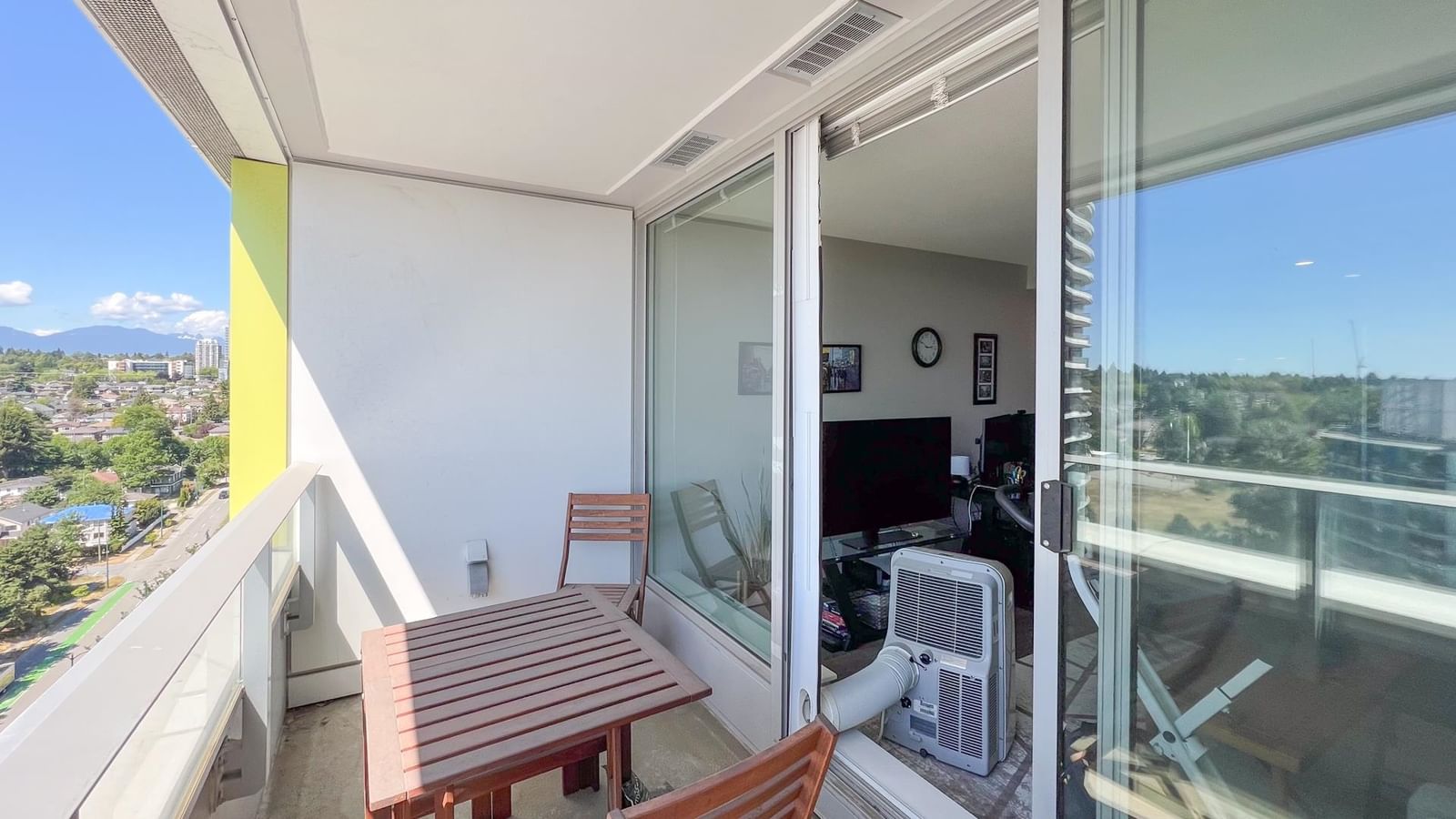 Listing Image 14