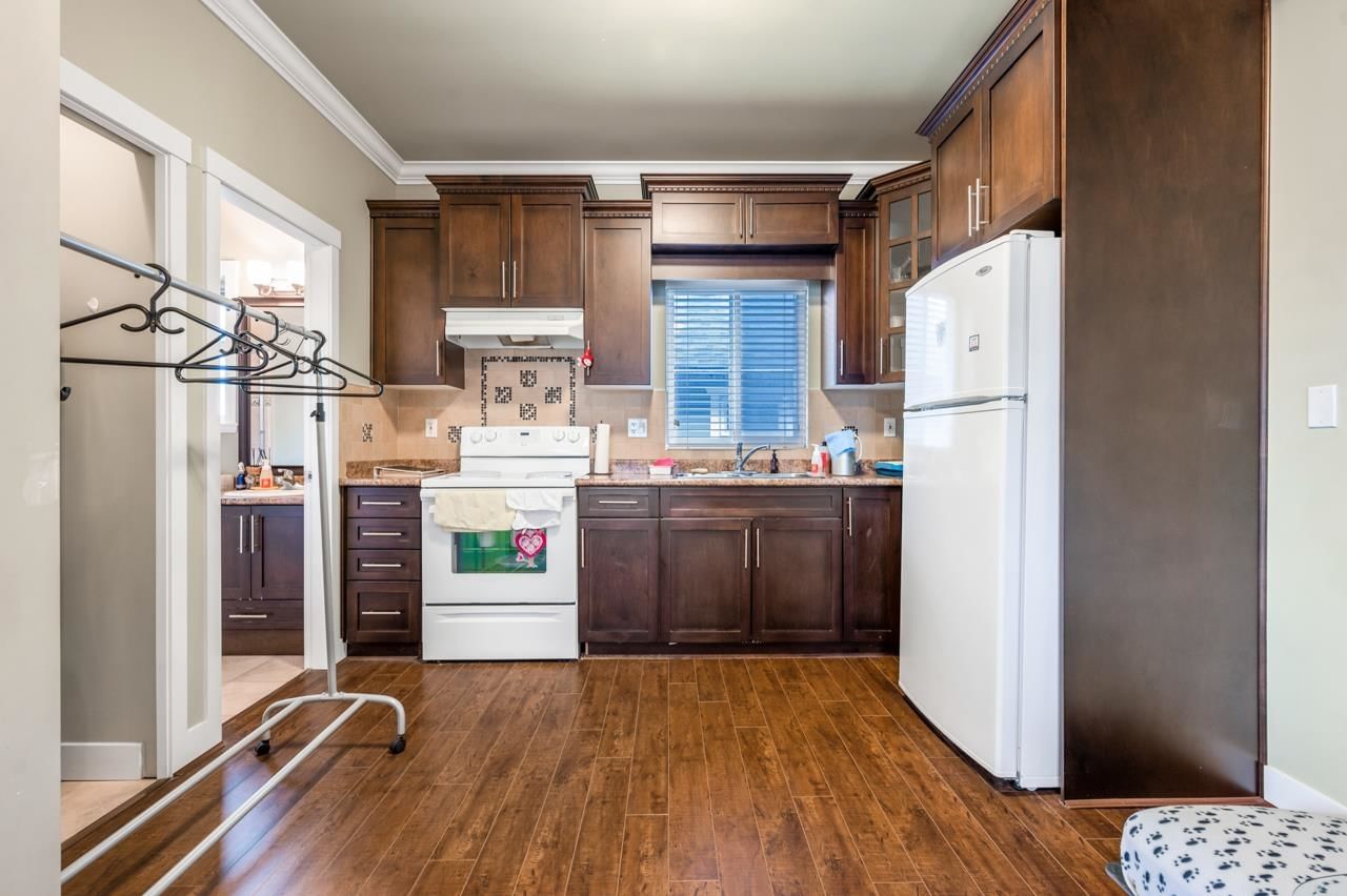 Listing Image 18