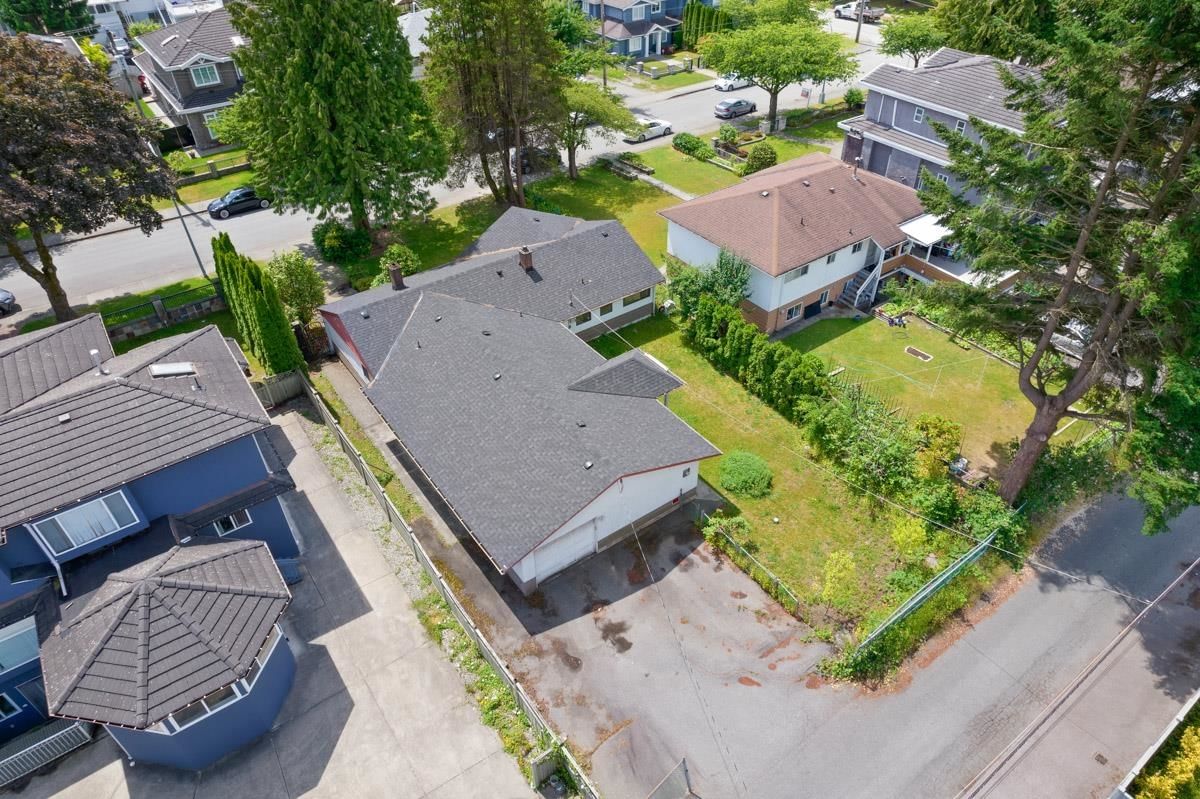 Listing Image 11