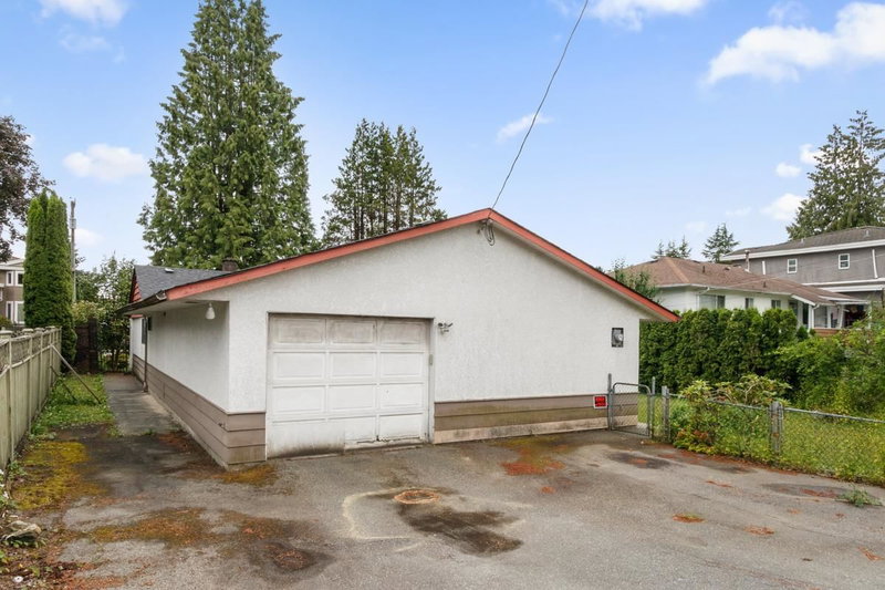6539 Napier Street, Burnaby, V5B 2C2 | Image 3