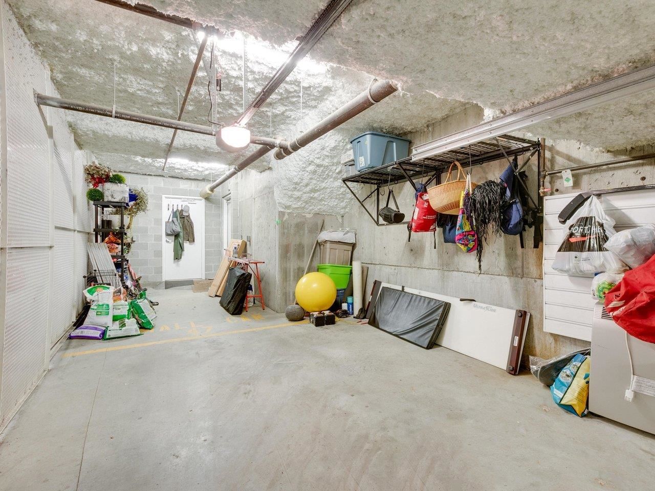 Listing Image 20