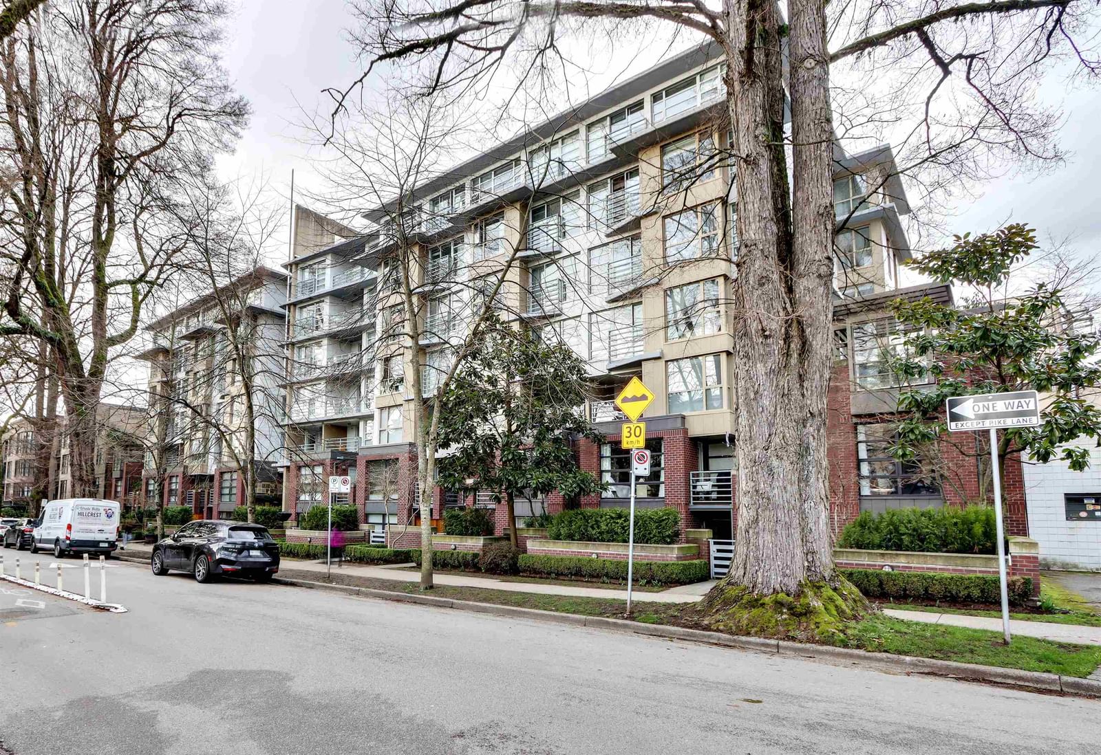 Listing Image 20
