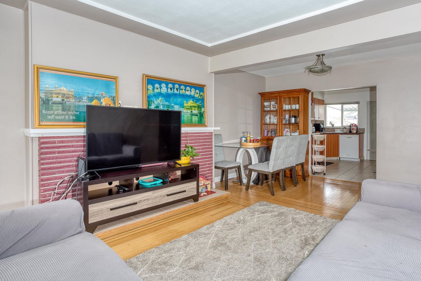 Listing Image 13