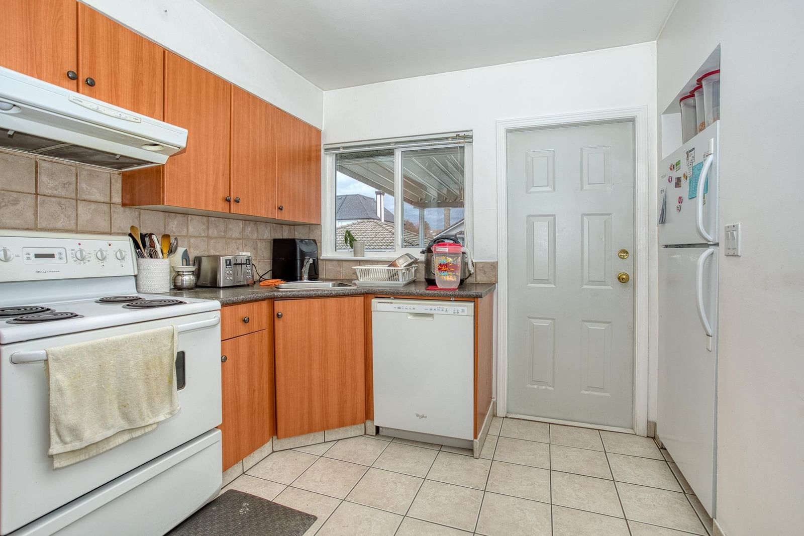 Listing Image 16