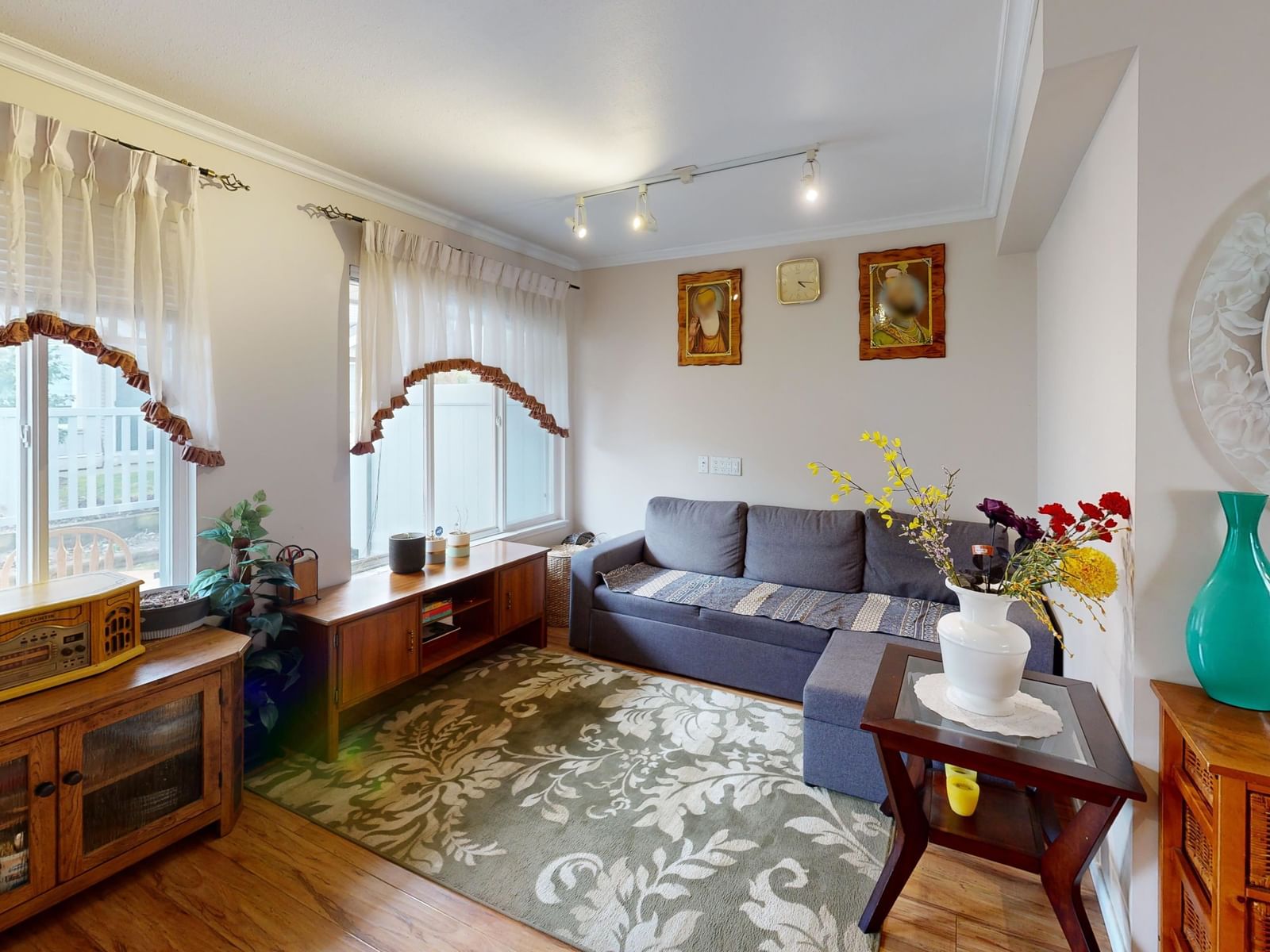 Listing Image 21