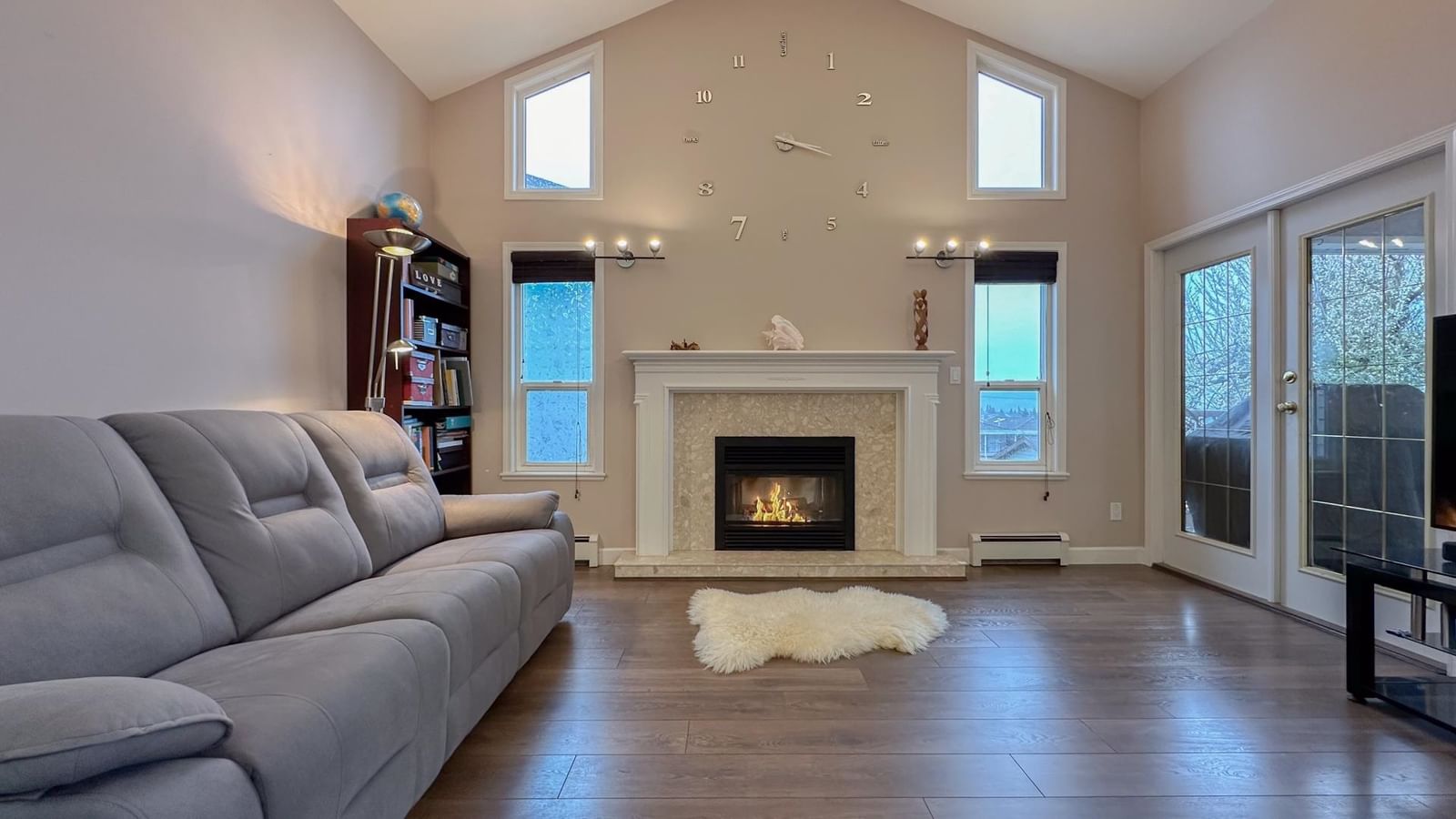 Listing Image 8
