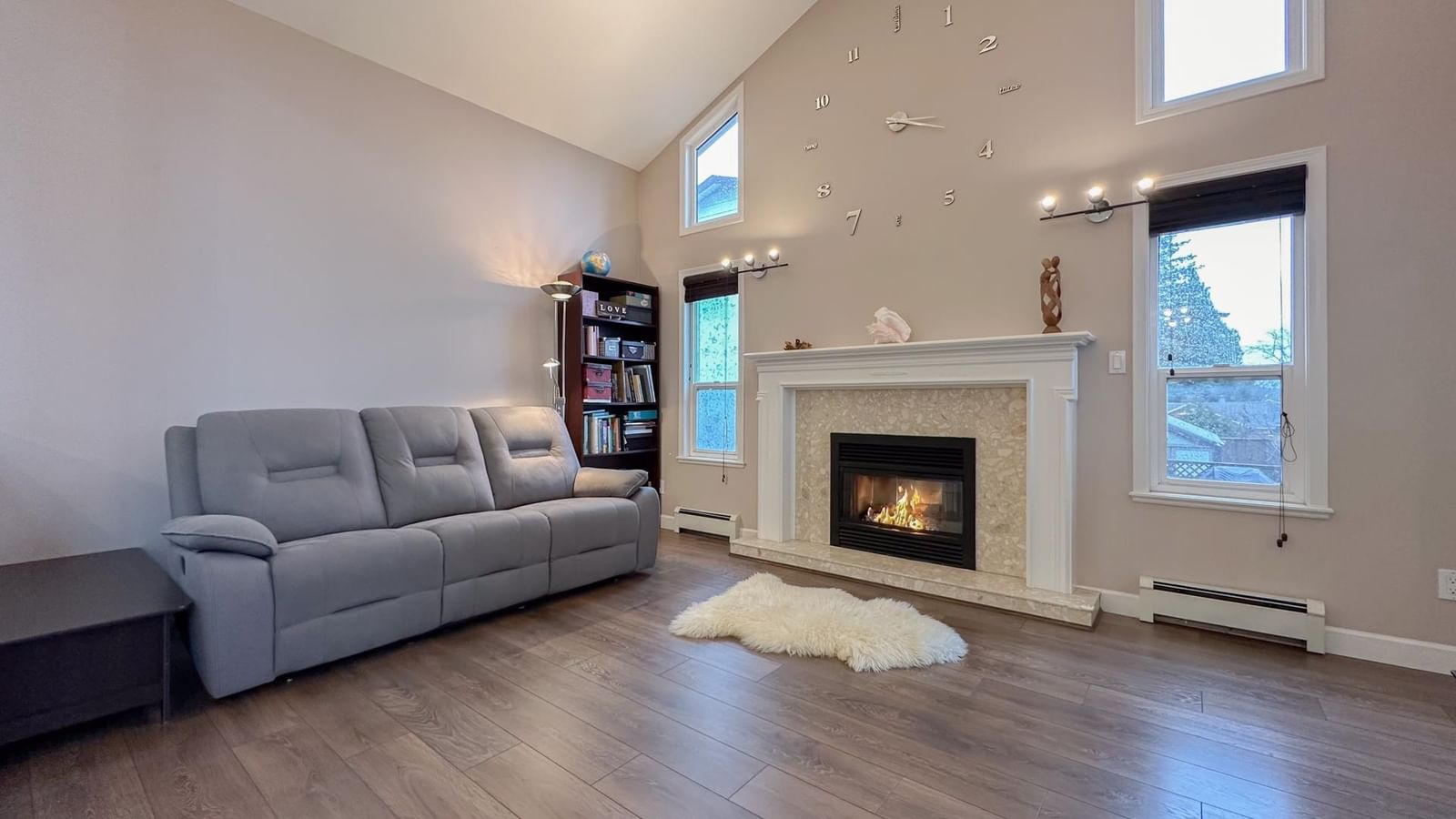Listing Image 9