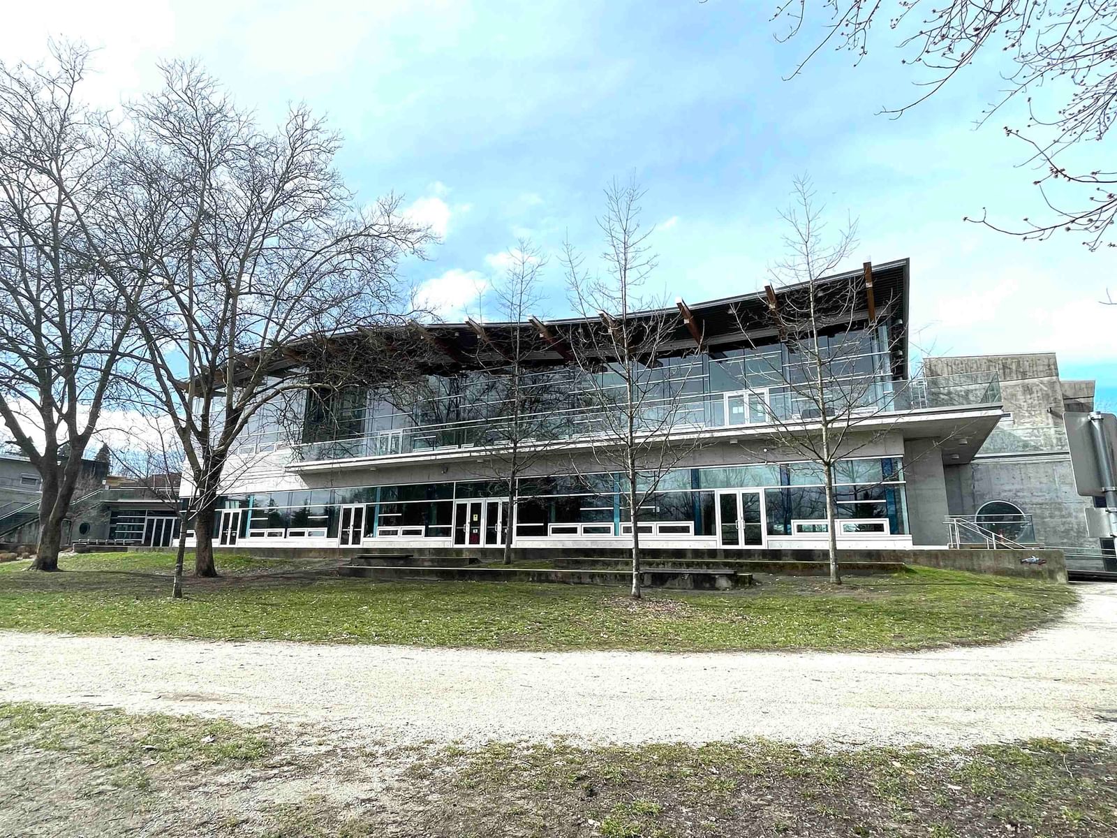 Listing Image 11