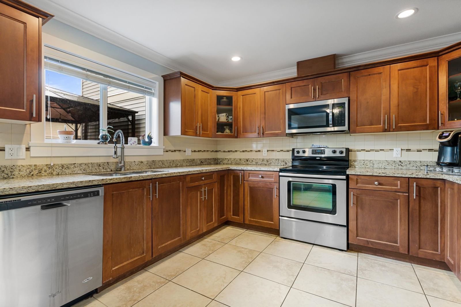 Listing Image 13