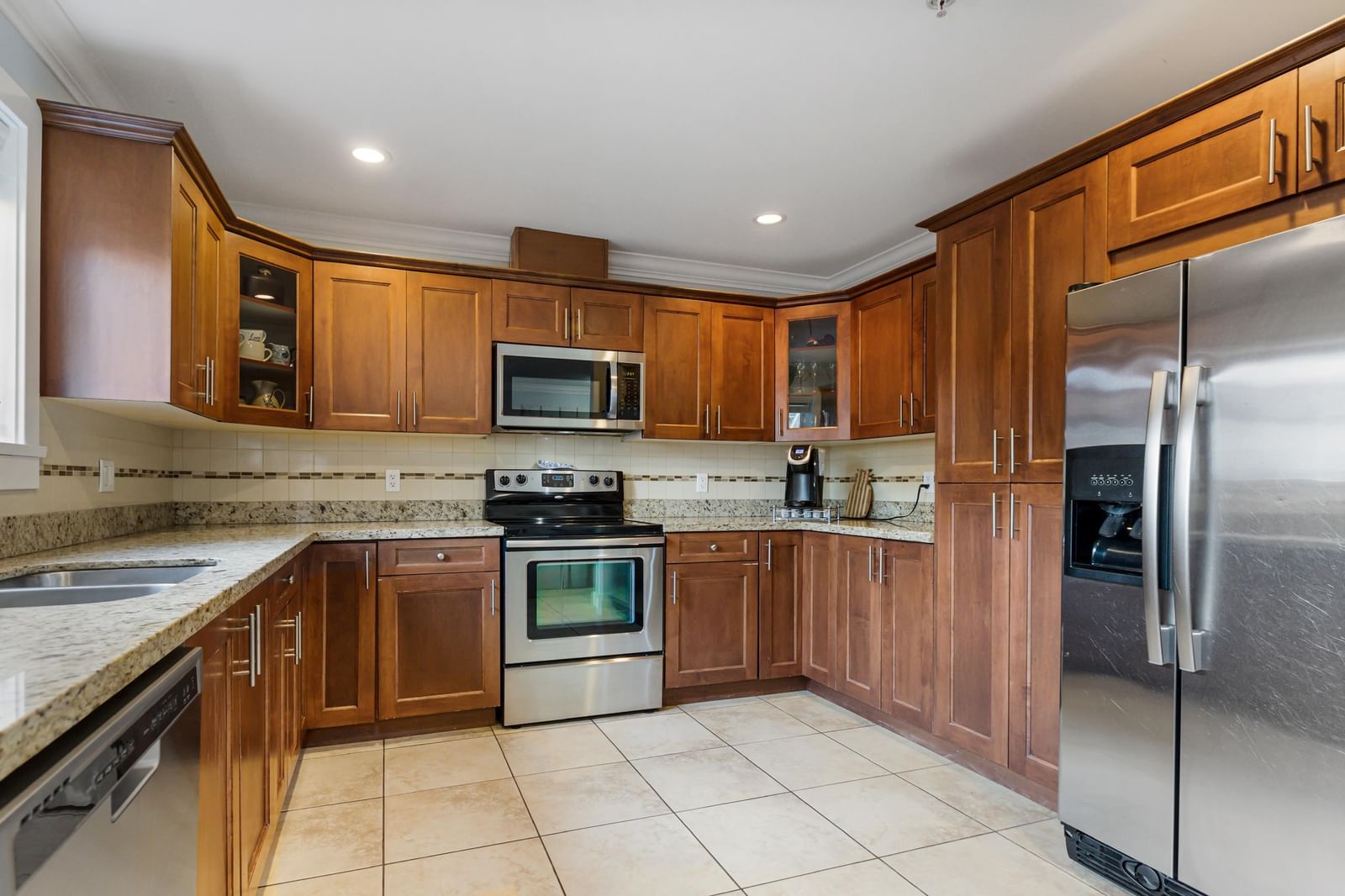 Listing Image 15