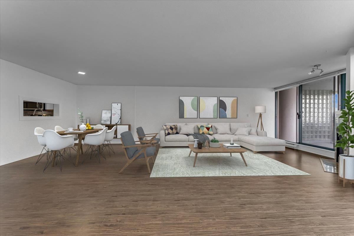 Listing Image 4