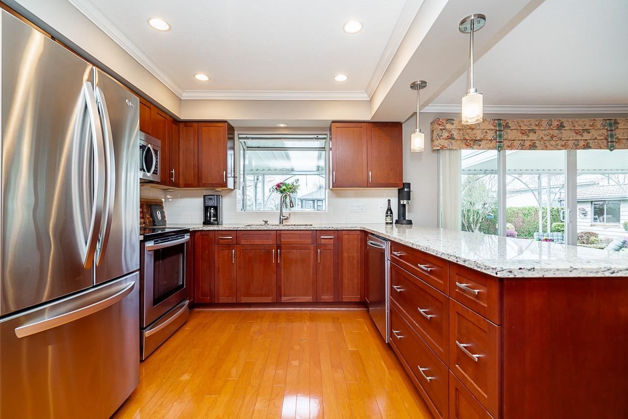 Listing Image 13