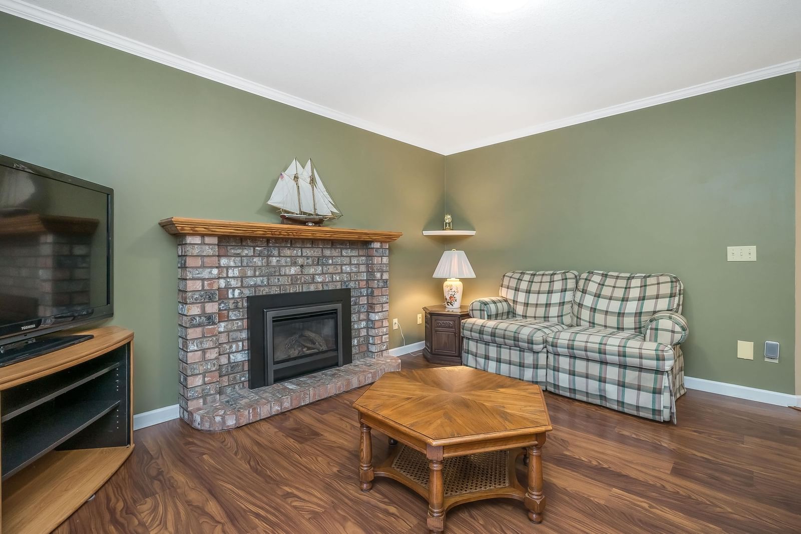 Listing Image 22