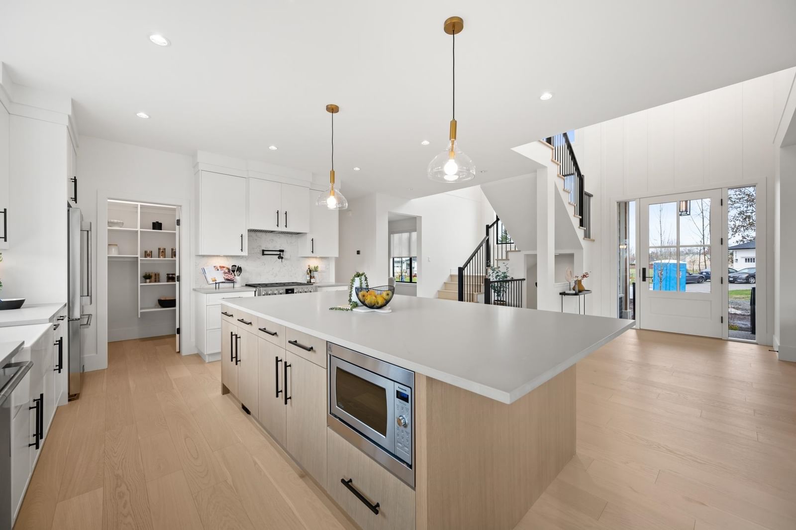 Listing Image 9