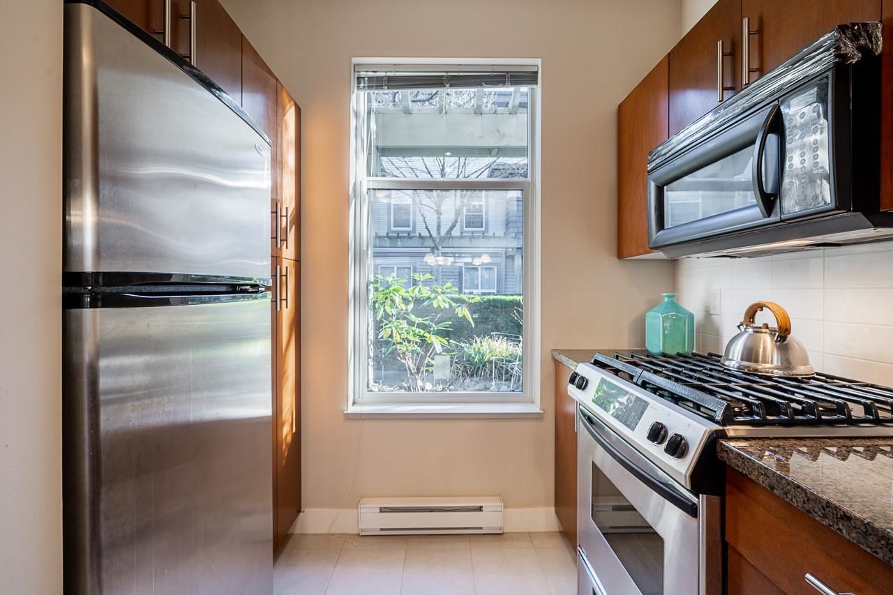 Listing Image 11