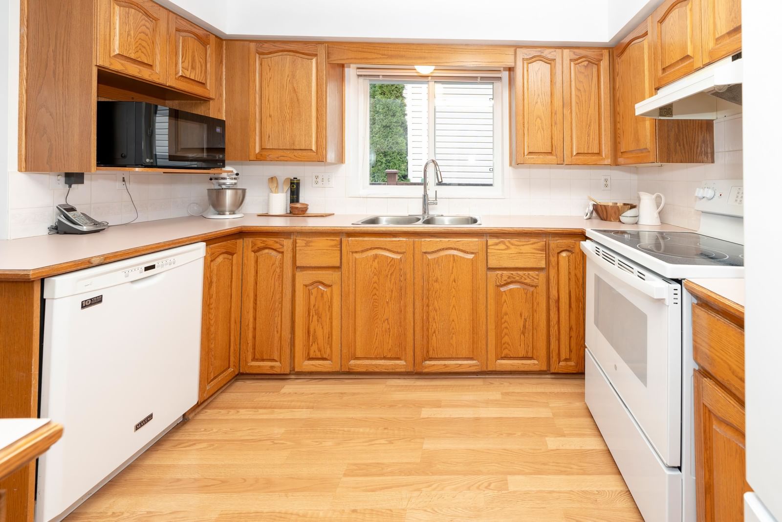Listing Image 14