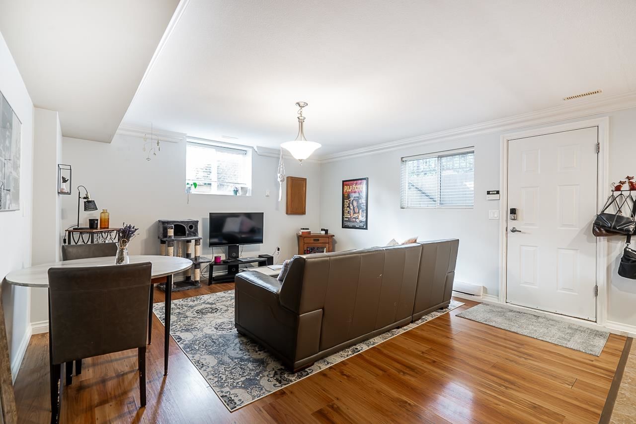 Listing Image 20