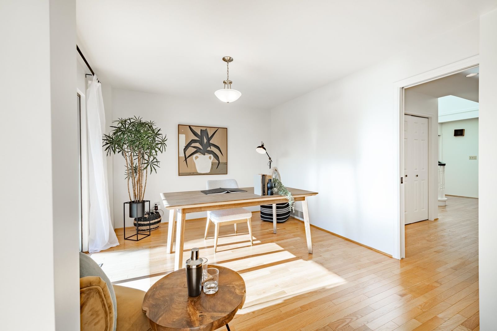 Listing Image 19